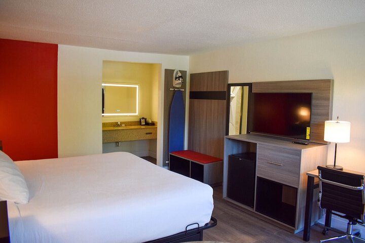 Room 12 of 20