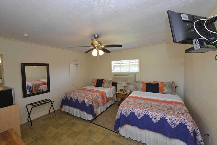 Room 18 of 34