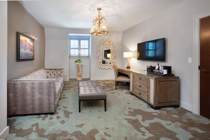 Room 19 of 63
