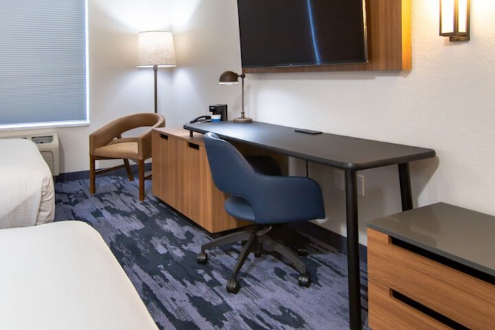 Room 30 of 47