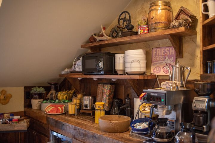 Breakfast/Coffee Service 68 of 100