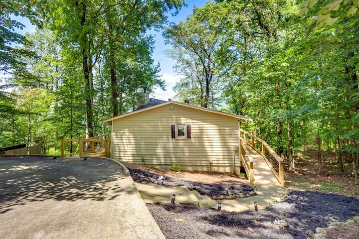 Jasper Vacation Rental w / Decks Fire Pit & Views!