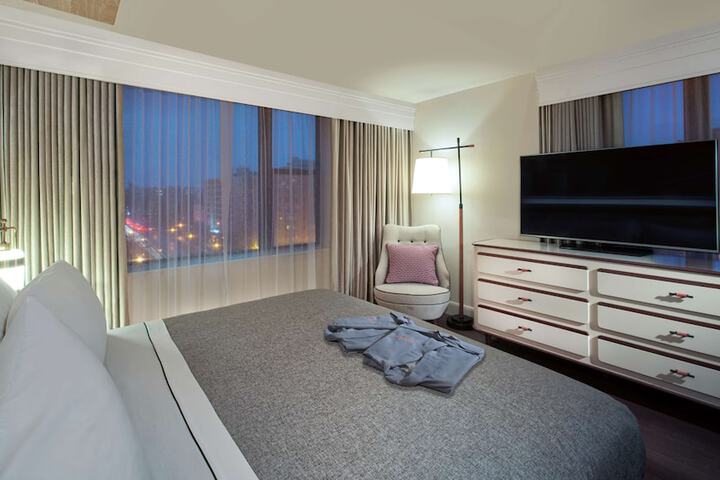 Room 55 of 92