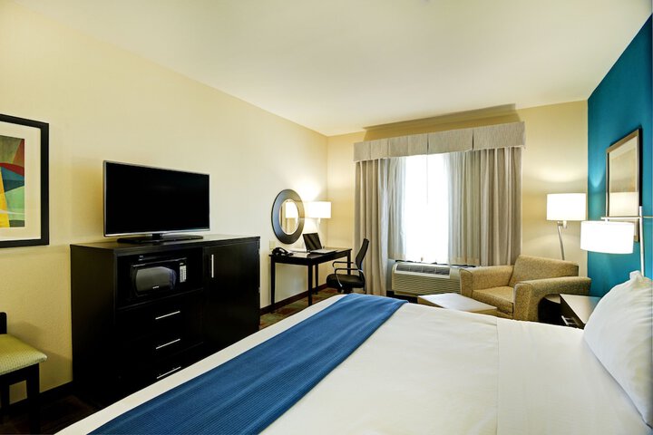 Room 26 of 36