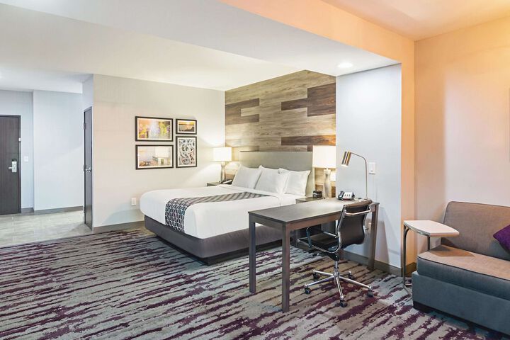 La Quinta Inn & Suites by Wyndham Dallas - Wylie