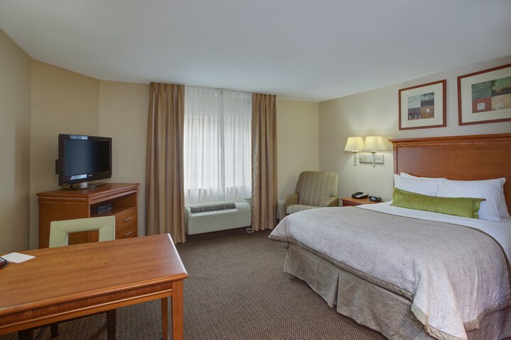 Room 52 of 96