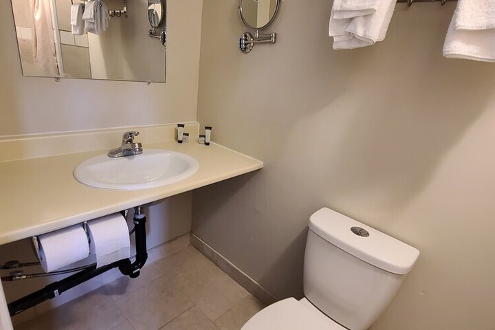 Room 21 of 29