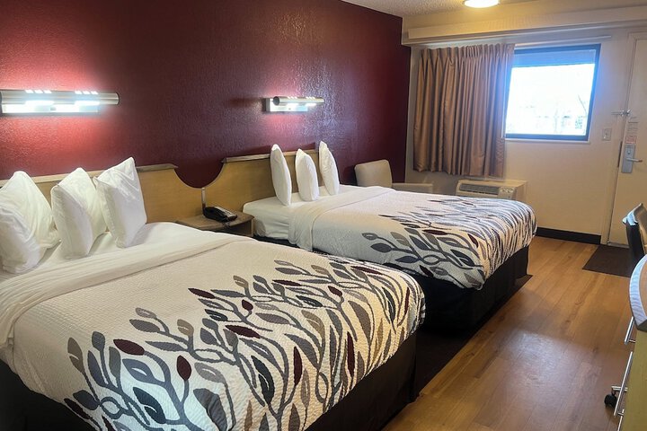 Room 13 of 27