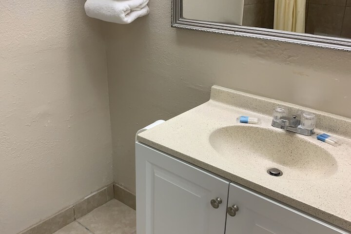 Room 25 of 57