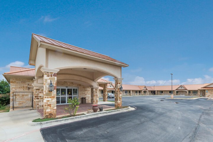 Hotel 4 of 35