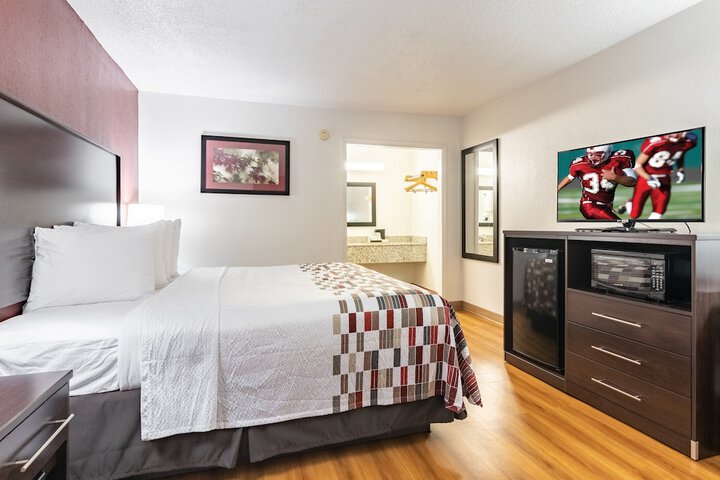 Red Roof Inn Forsyth