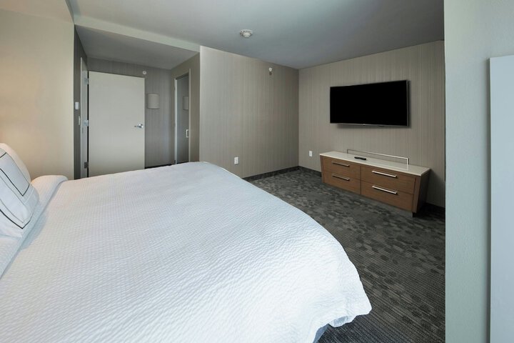 Room 19 of 32