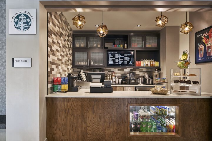 Delta Hotels by Marriott Norfolk Airport