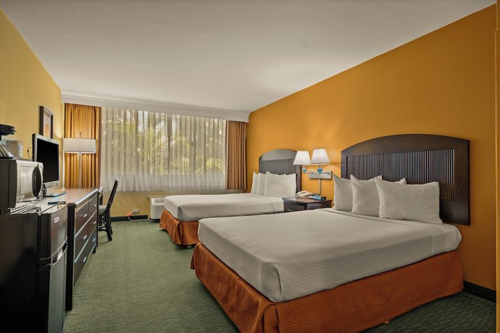 Room 9 of 23