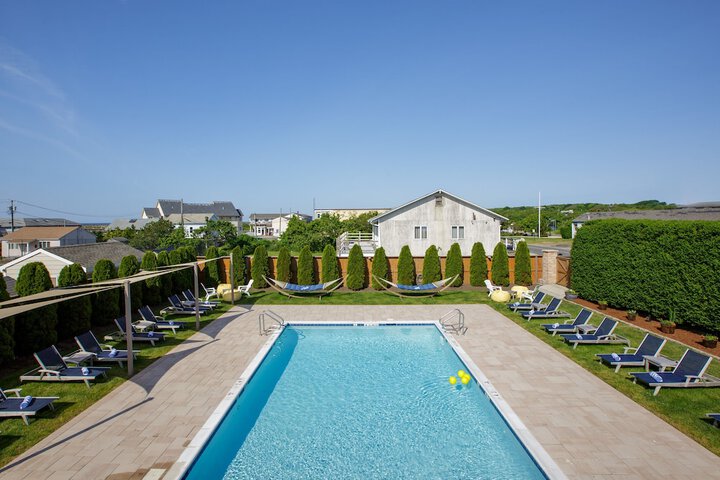 Pool 20 of 121