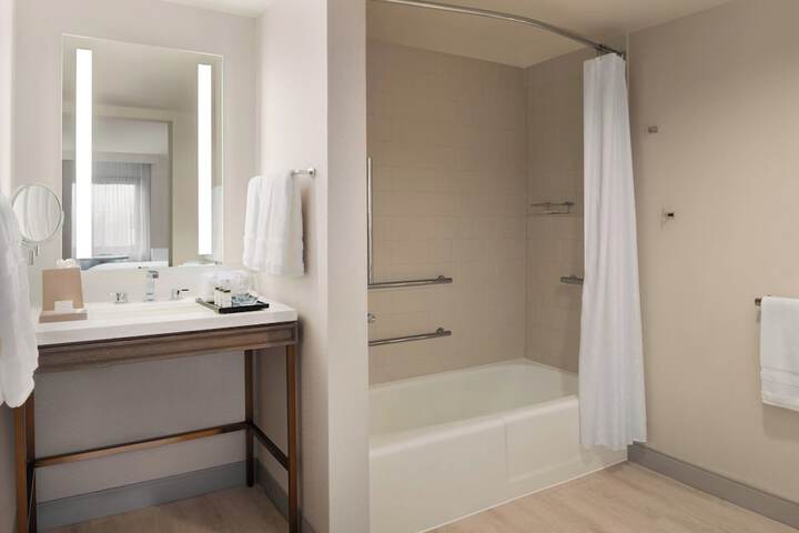 Madison Marriott South