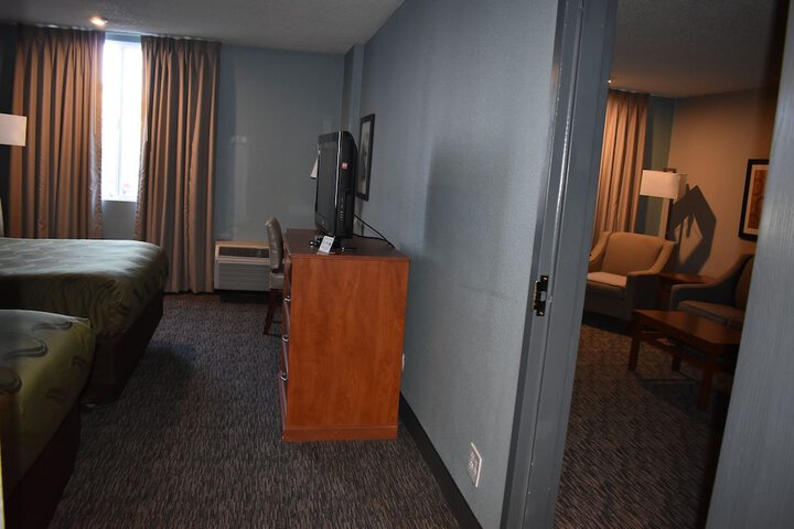 Room 19 of 28