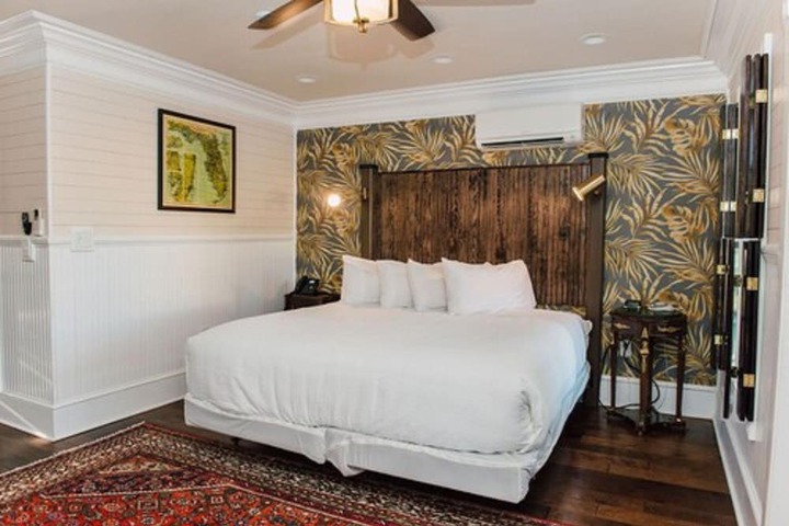 Room 44 of 53