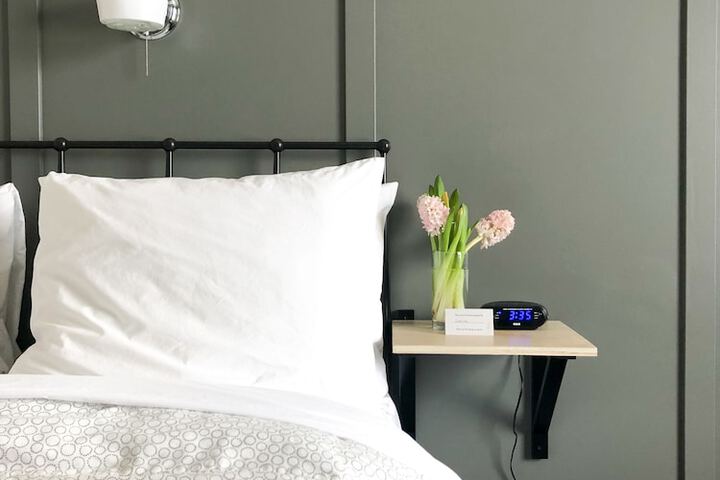 Room 16 of 34
