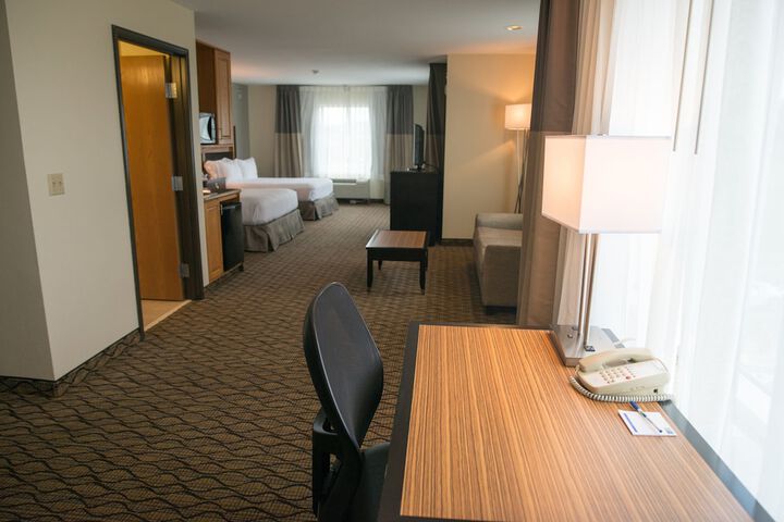 Holiday Inn Express Hotel & Suites Chanhassen by IHG