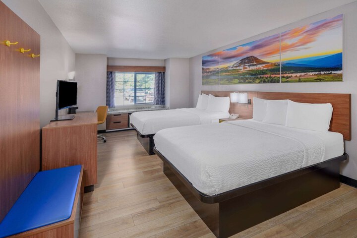 Room 20 of 28