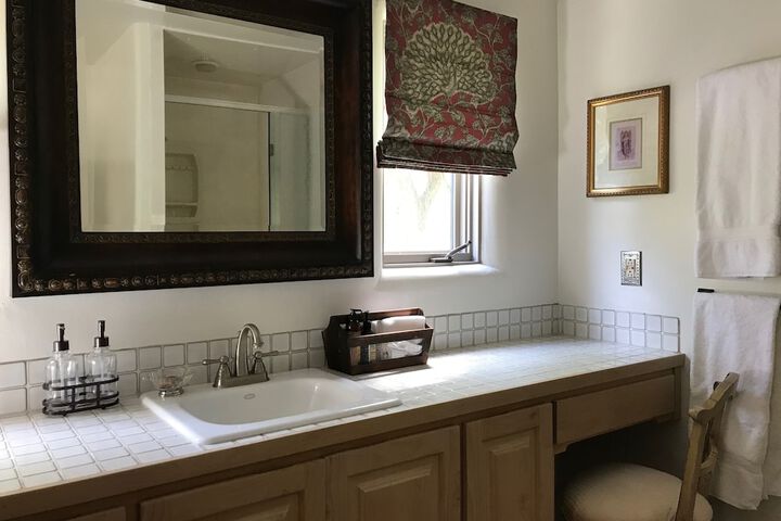 Room 30 of 46