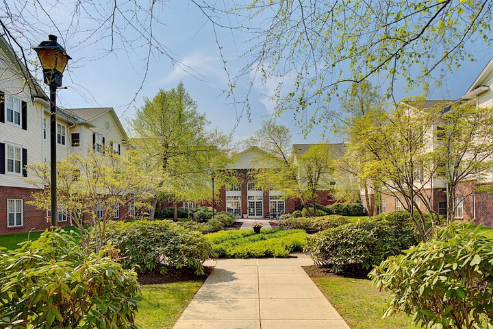 Property Grounds 25 of 25