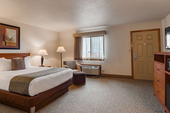 Room 15 of 24
