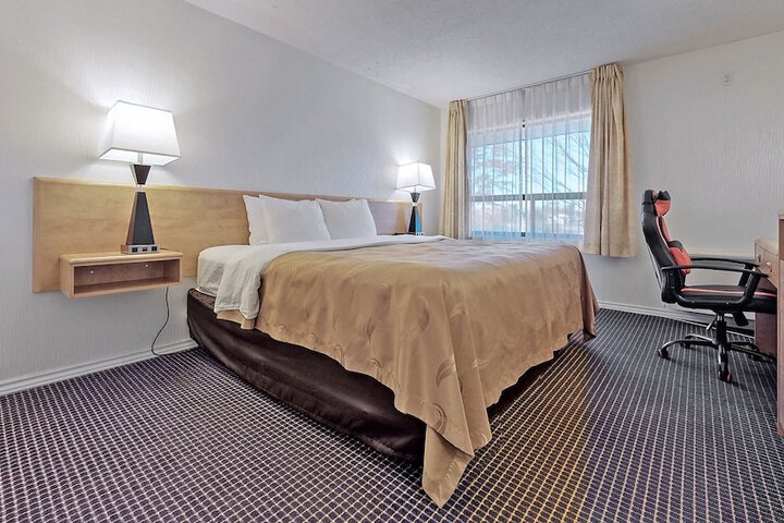 Room 41 of 64