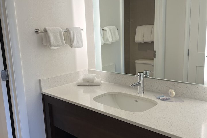 Room 20 of 35
