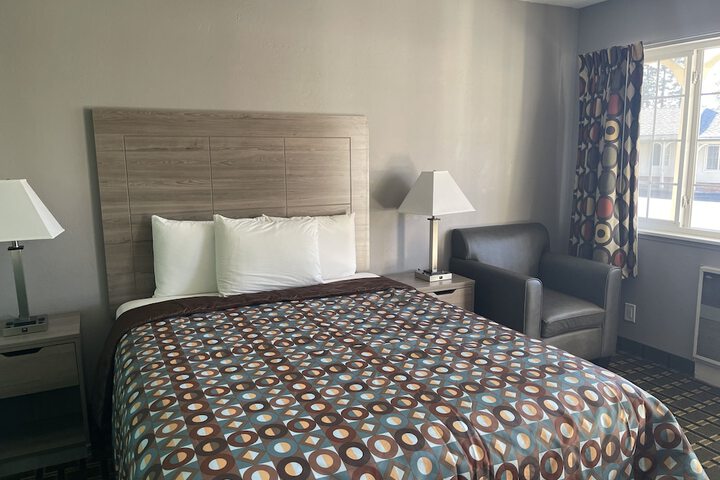 Room 60 of 84