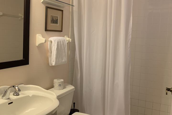 Room 22 of 60