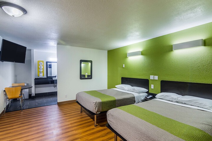 Room 14 of 31
