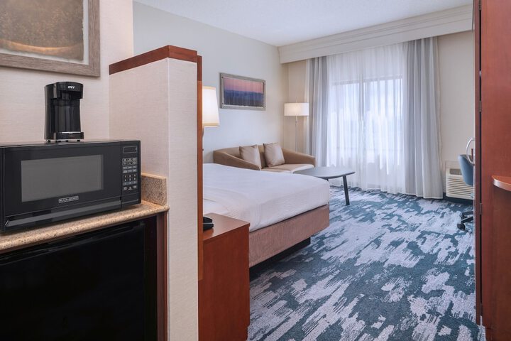 Room 14 of 49