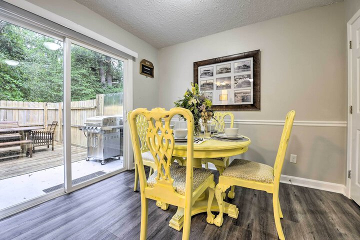 Charming Southern Pines Abode - Walk to Dtwn!