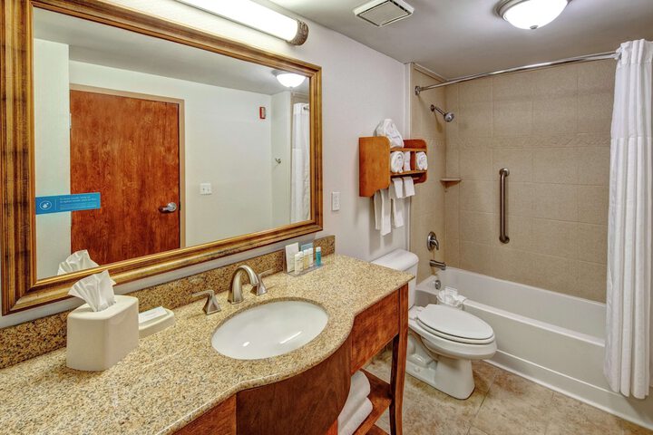 Room 6 of 39