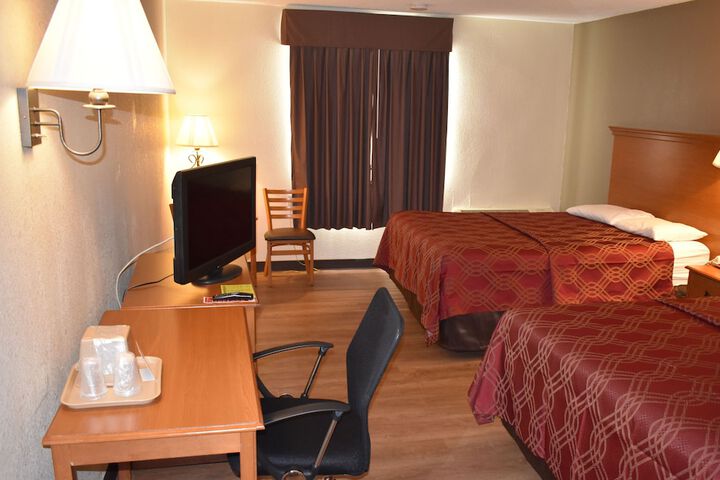 Room 29 of 35
