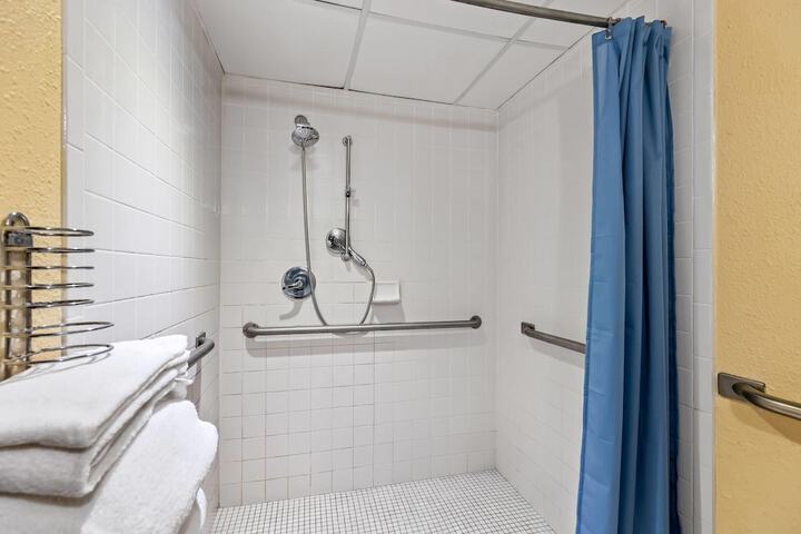 Days Inn by Wyndham Salina South