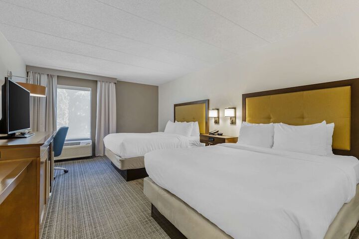 Room 9 of 35