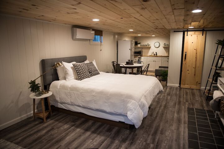 Room 34 of 52