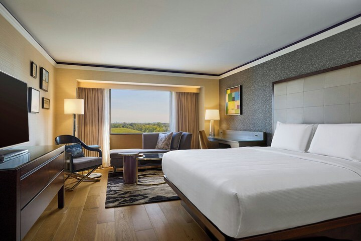 The Henry Hotel Autograph Collection