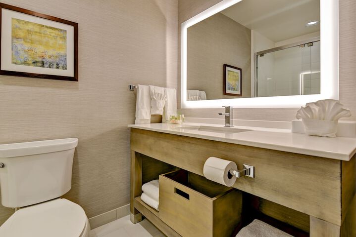 Room 16 of 23