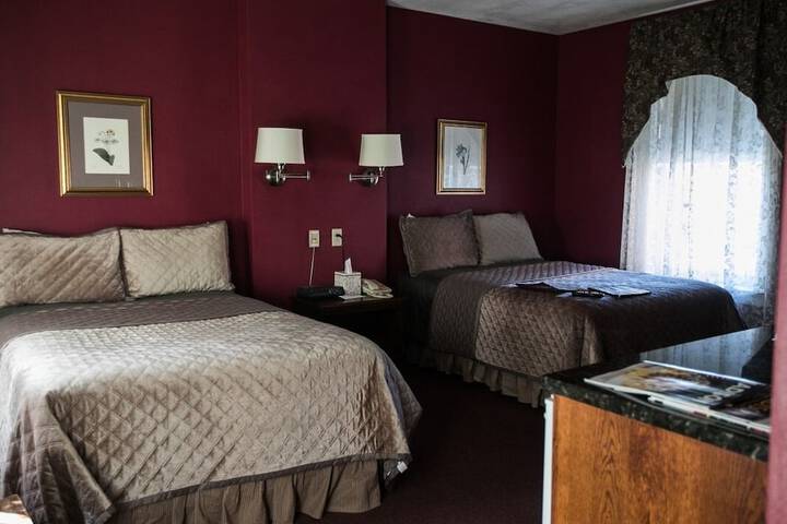 Room 25 of 29