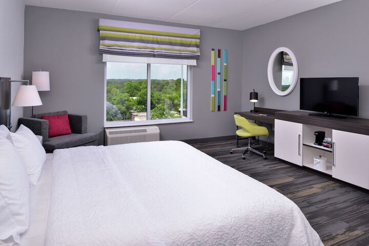 Hampton Inn & Suites Atlanta / Marietta