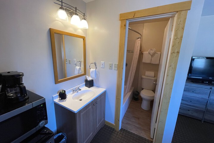 Room 33 of 113