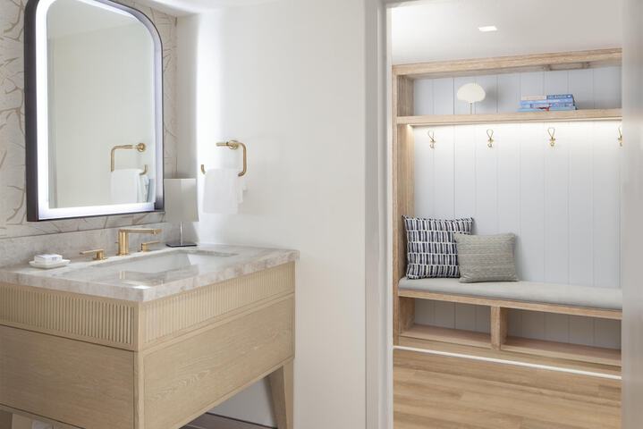 Bakers Cay Resort Key Largo Curio Collection by Hilton