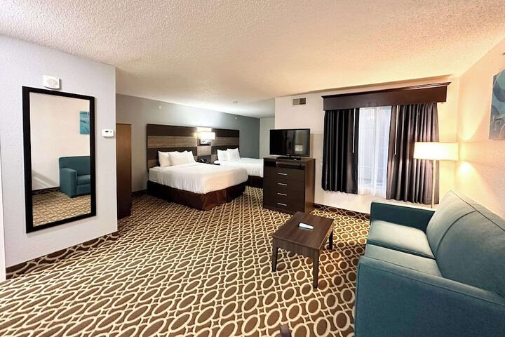 Room 80 of 109