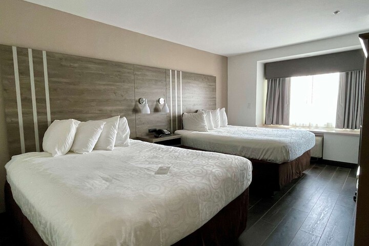 Room 9 of 15