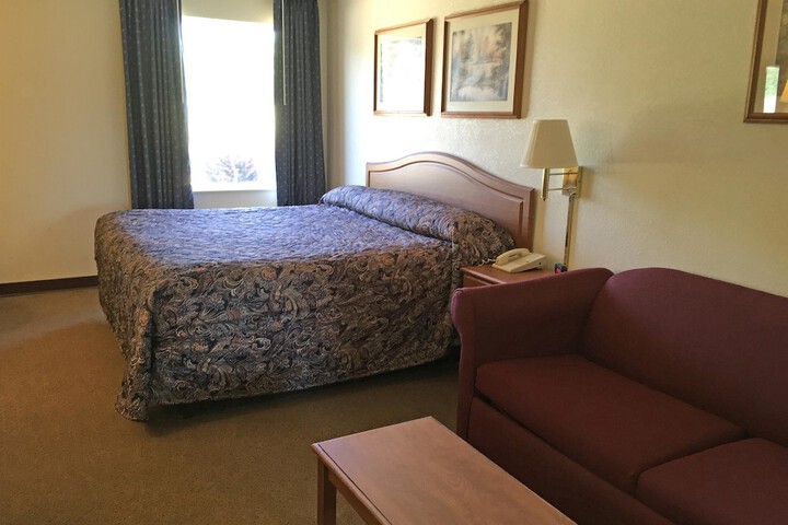 Room 14 of 34