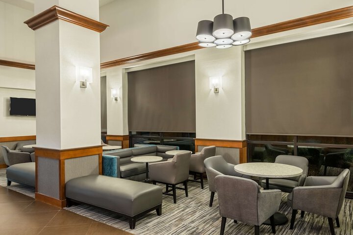 Hyatt Place Bentonville / Rogers